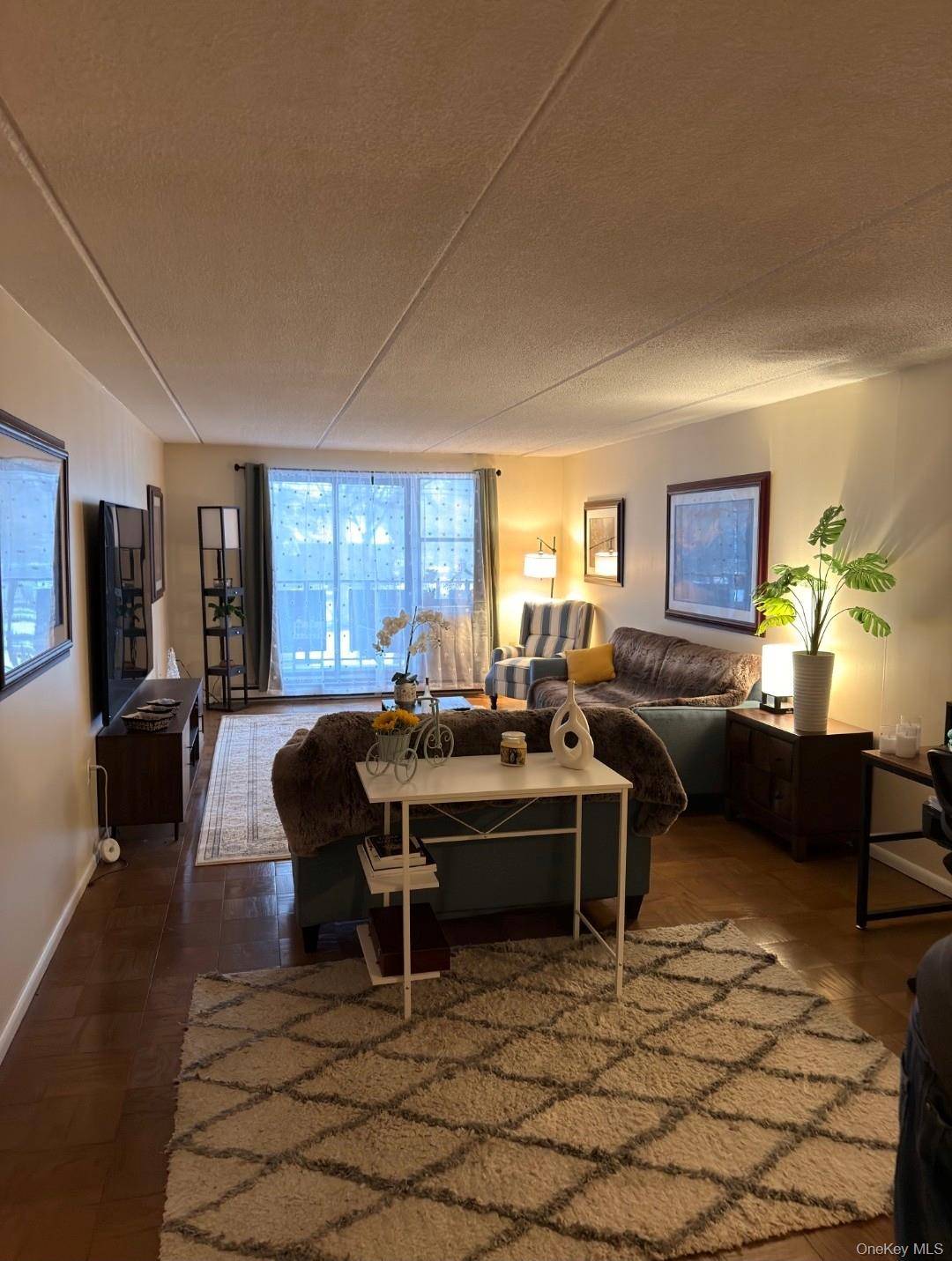 160 academy ST #3L, Poughkeepsie, NY 12601