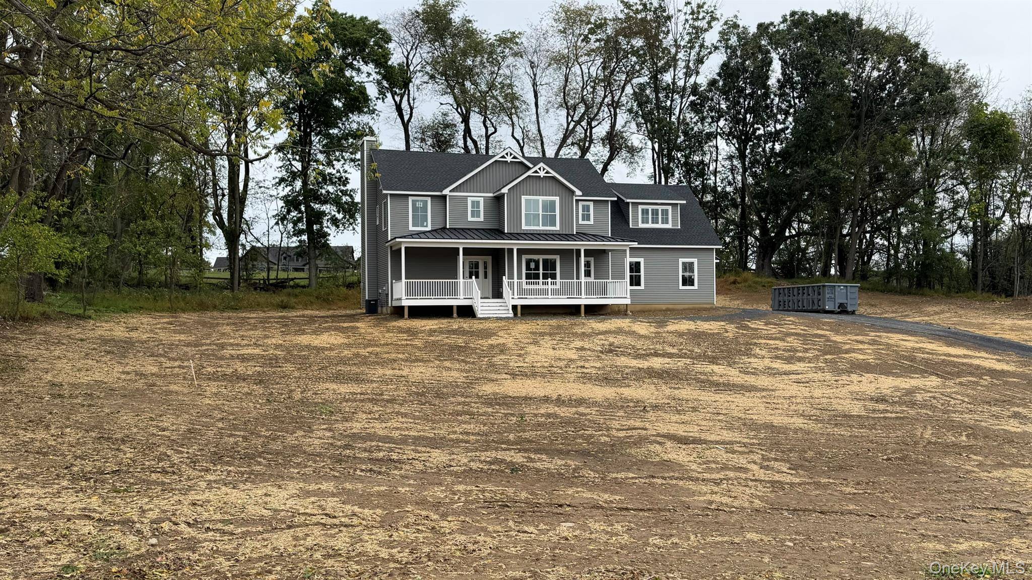 17 Sunset LN, New Hampton, NY 10958