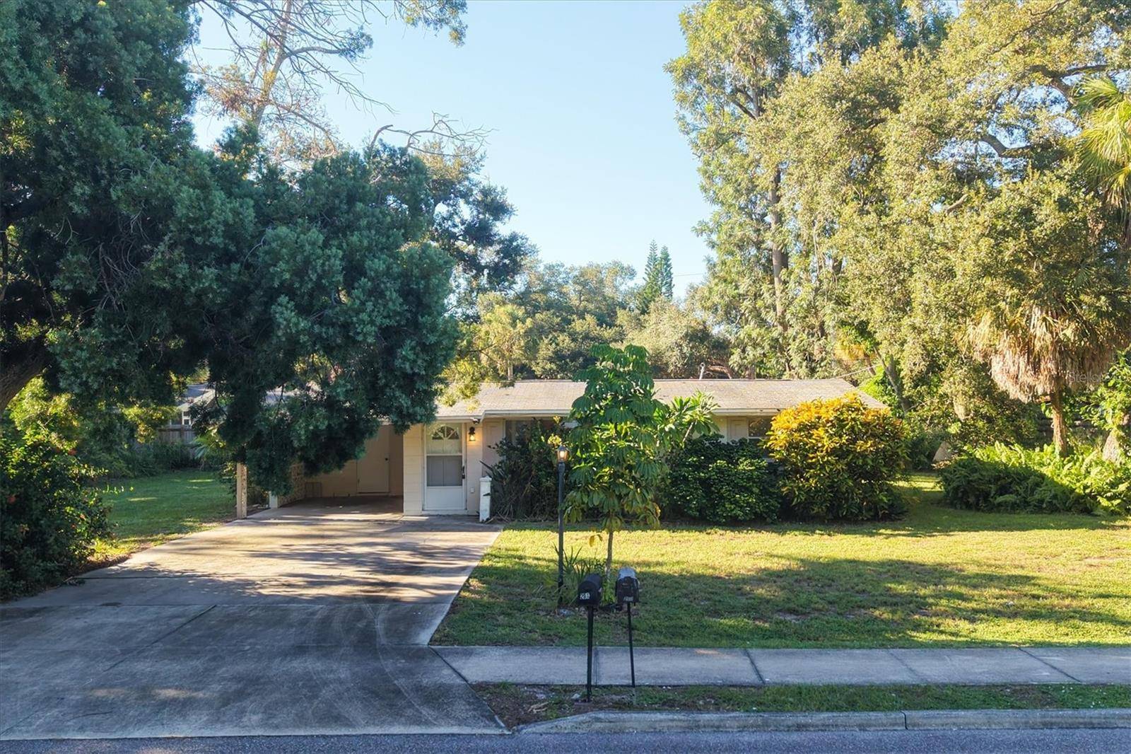 260 SHAMROCK DR, Venice, FL 34293
