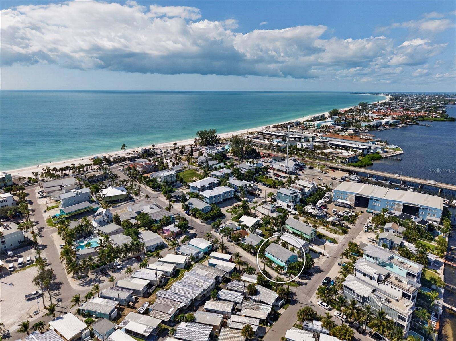 308 2ND ST N #102, Bradenton Beach, FL 34217