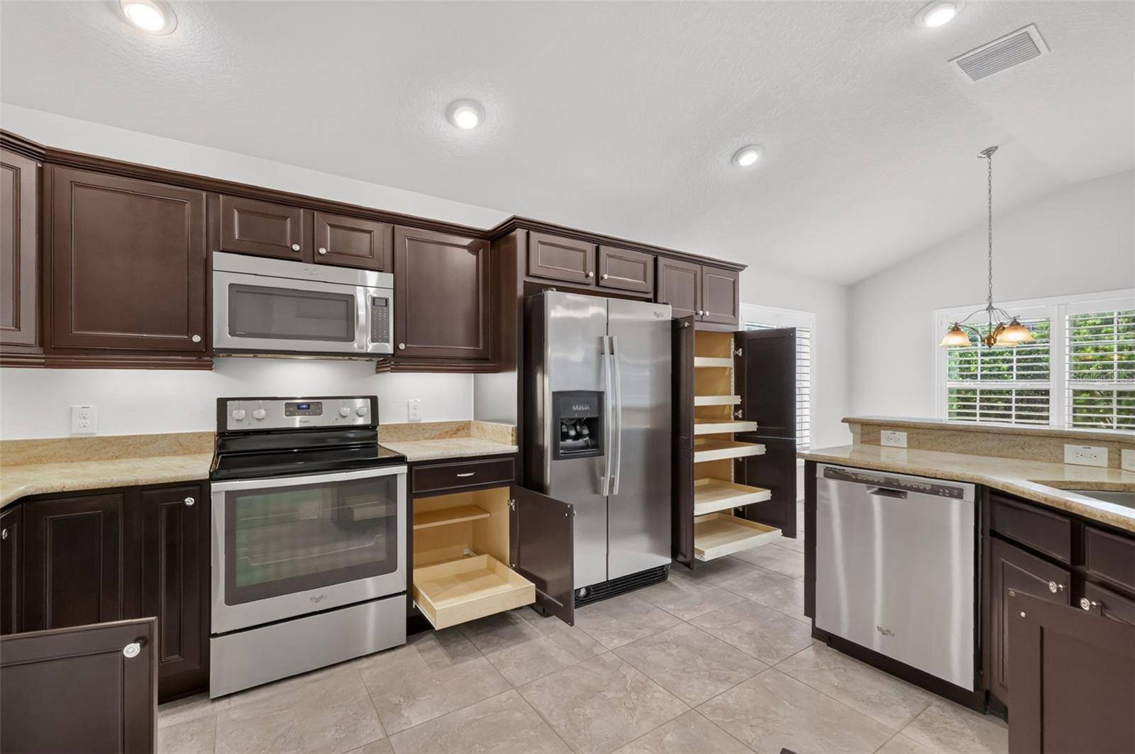 3376 MAYFLOWER LOOP, The Villages, FL 32163