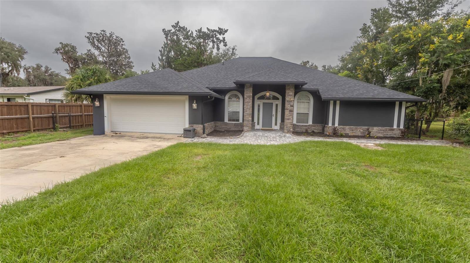 241 SE 5TH AVE, Melrose, FL 32666