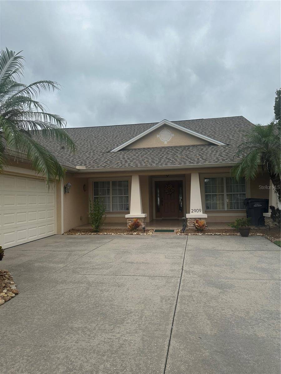 2909 BLACKWATER CREEK DR, Lakeland, FL 33810
