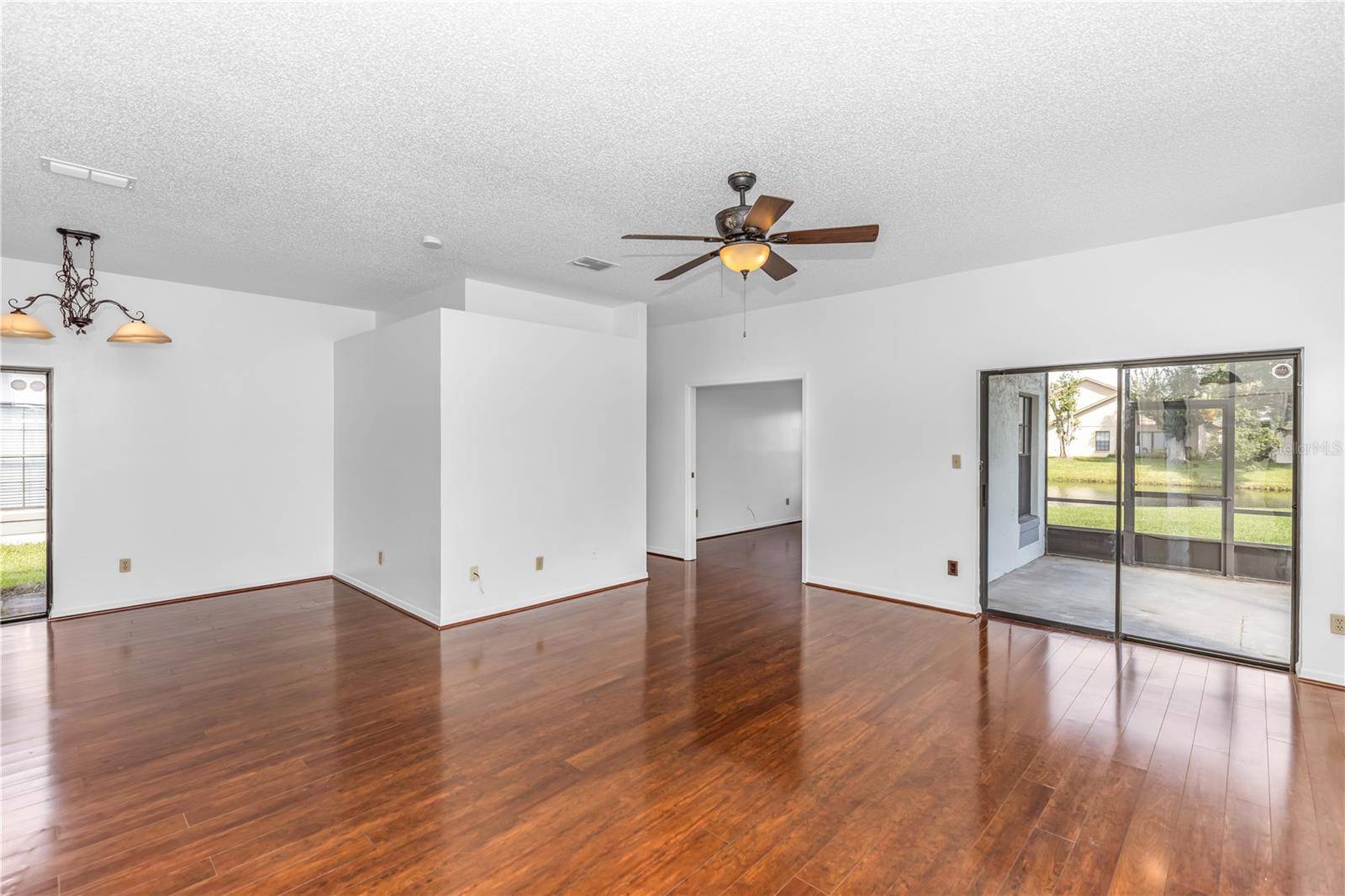5831 PLUMTREE CT, Orlando, FL 32821