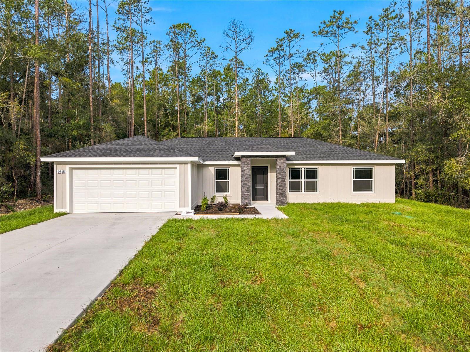9818 N PEWTER AVE, Citrus Springs, FL 34434