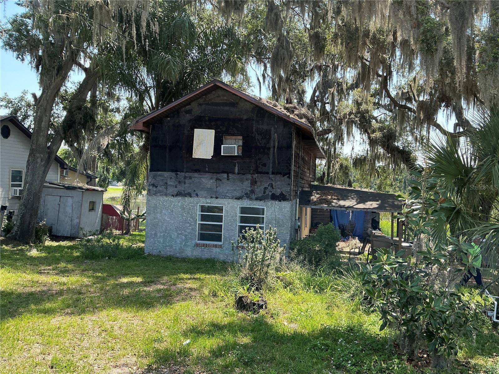 15100 TIMBER VILLAGE RD, Groveland, FL 34736
