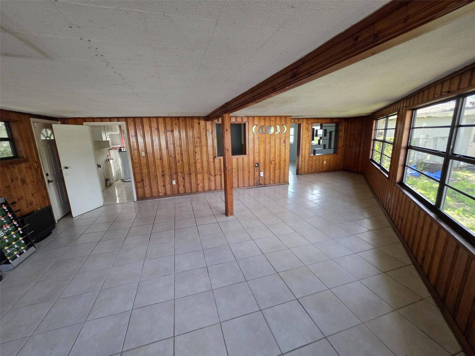 1028 SUNSHINE DR E, Lakeland, FL 33801
