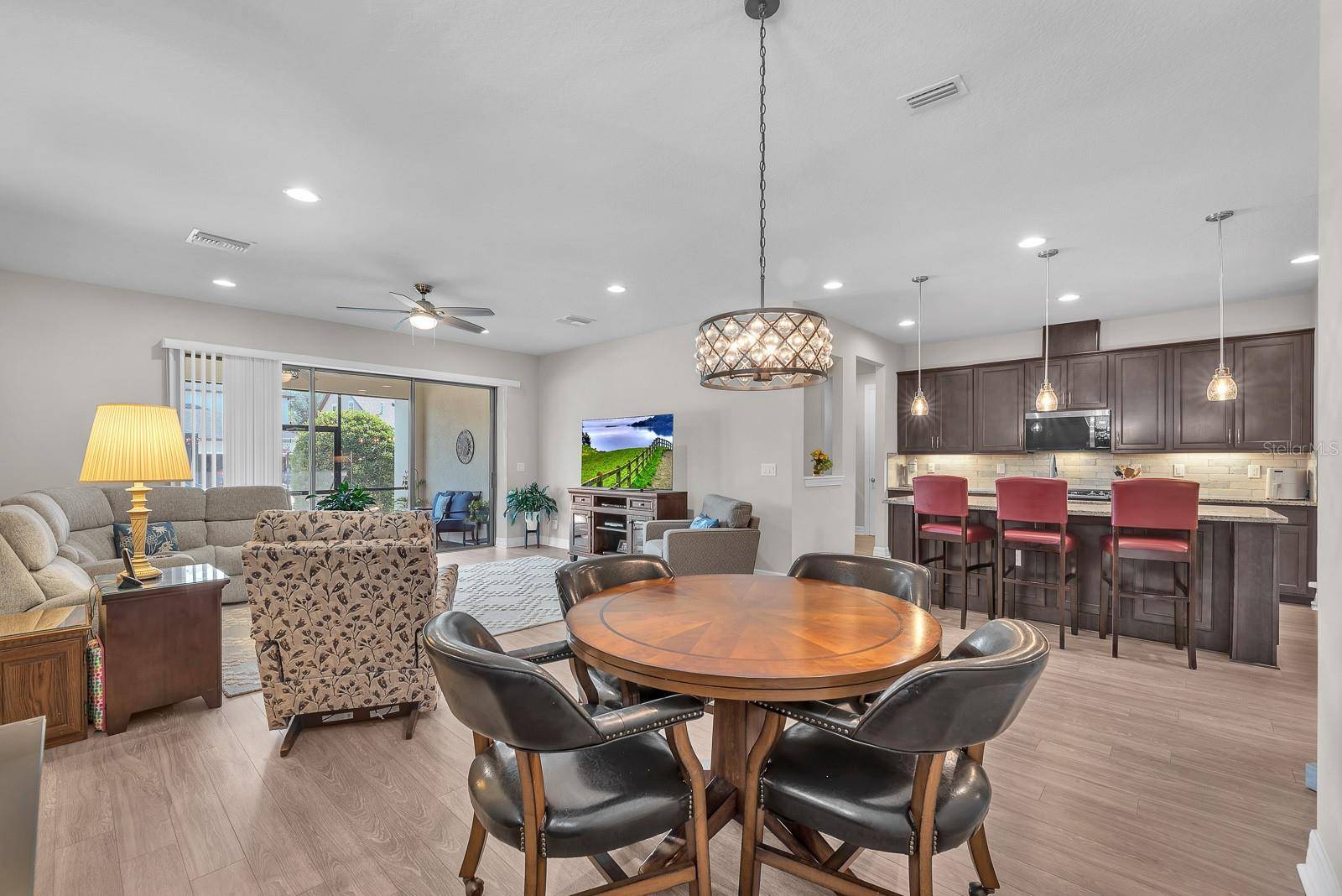 5708 ESKER FALLS LN, Lithia, FL 33547