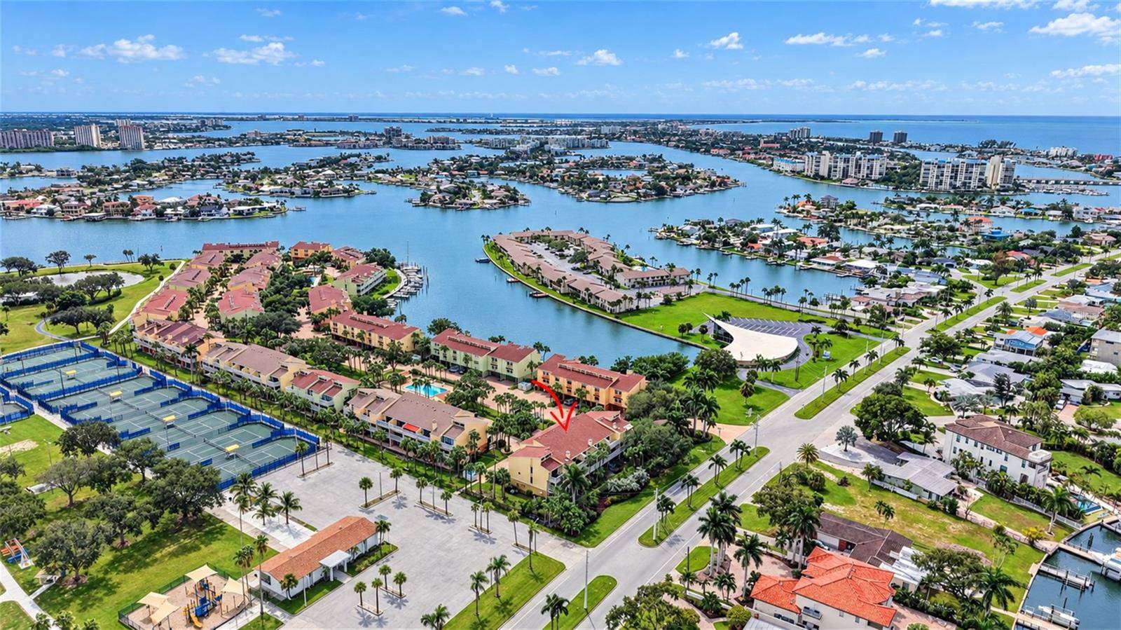 406 SANDY HOOK RD, Treasure Island, FL 33706
