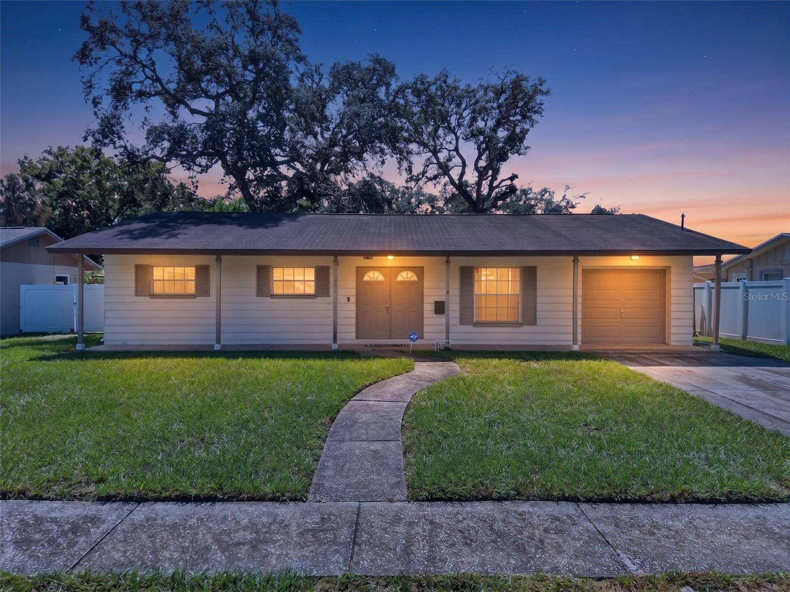 3312 W BURKE ST, Tampa, FL 33614