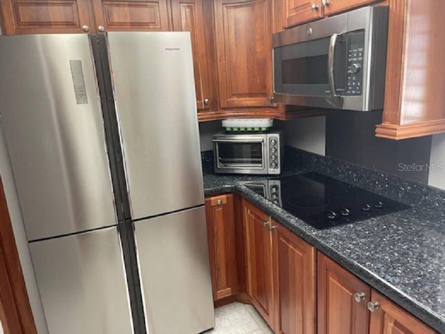 90 S HIGHLAND AVE #1, Tarpon Springs, FL 34689