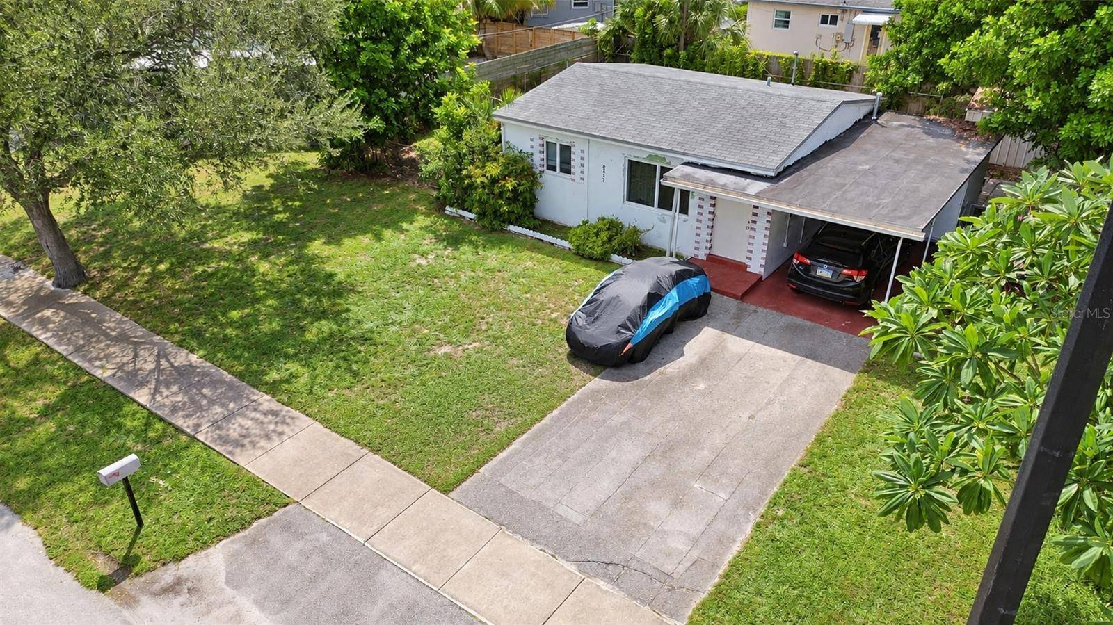 2617 NE 16TH AVE, Pompano Beach, FL 33064
