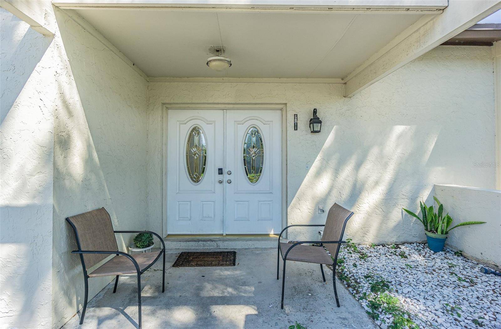 6811 MITCHELL CIR, Tampa, FL 33634