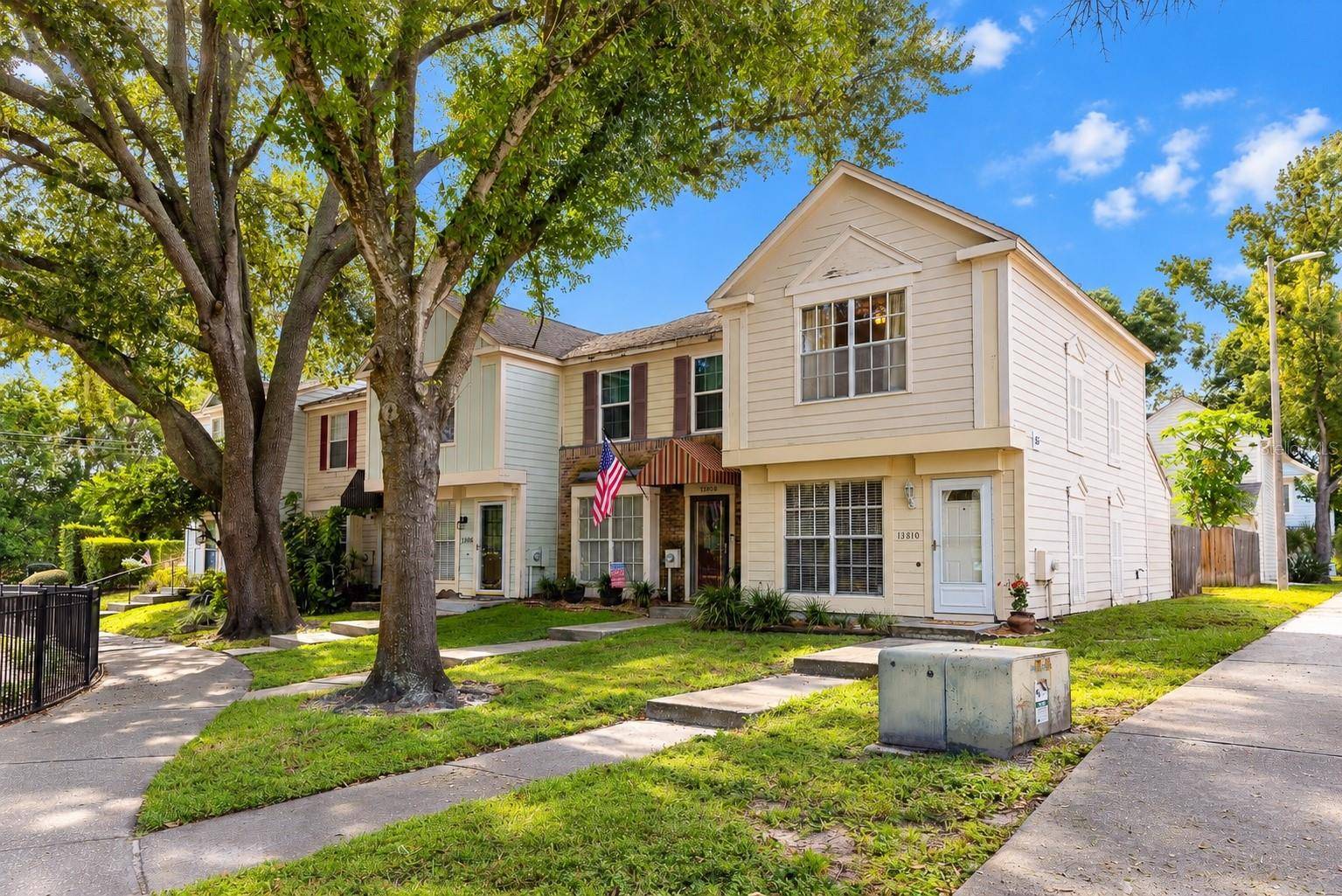 13810 FLETCHERS MILL DR, Tampa, FL 33613