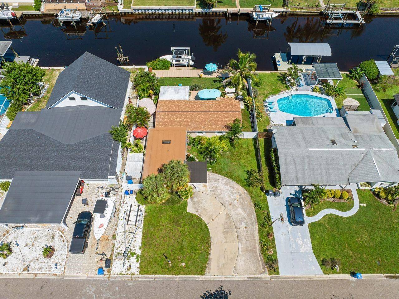 10713 DALTON AVE, Tampa, FL 33615
