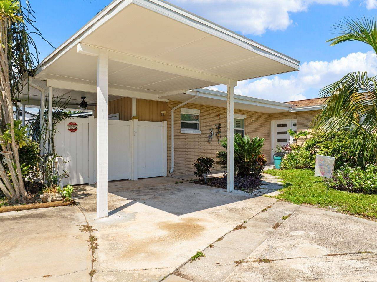 10713 DALTON AVE, Tampa, FL 33615