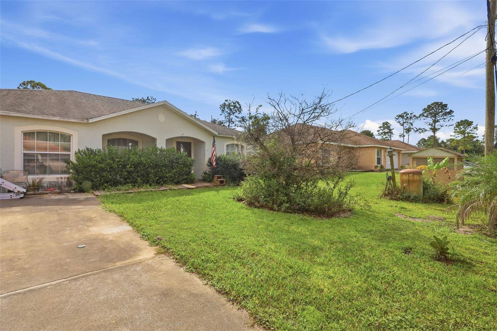 1045 8TH AVE, Deland, FL 32724