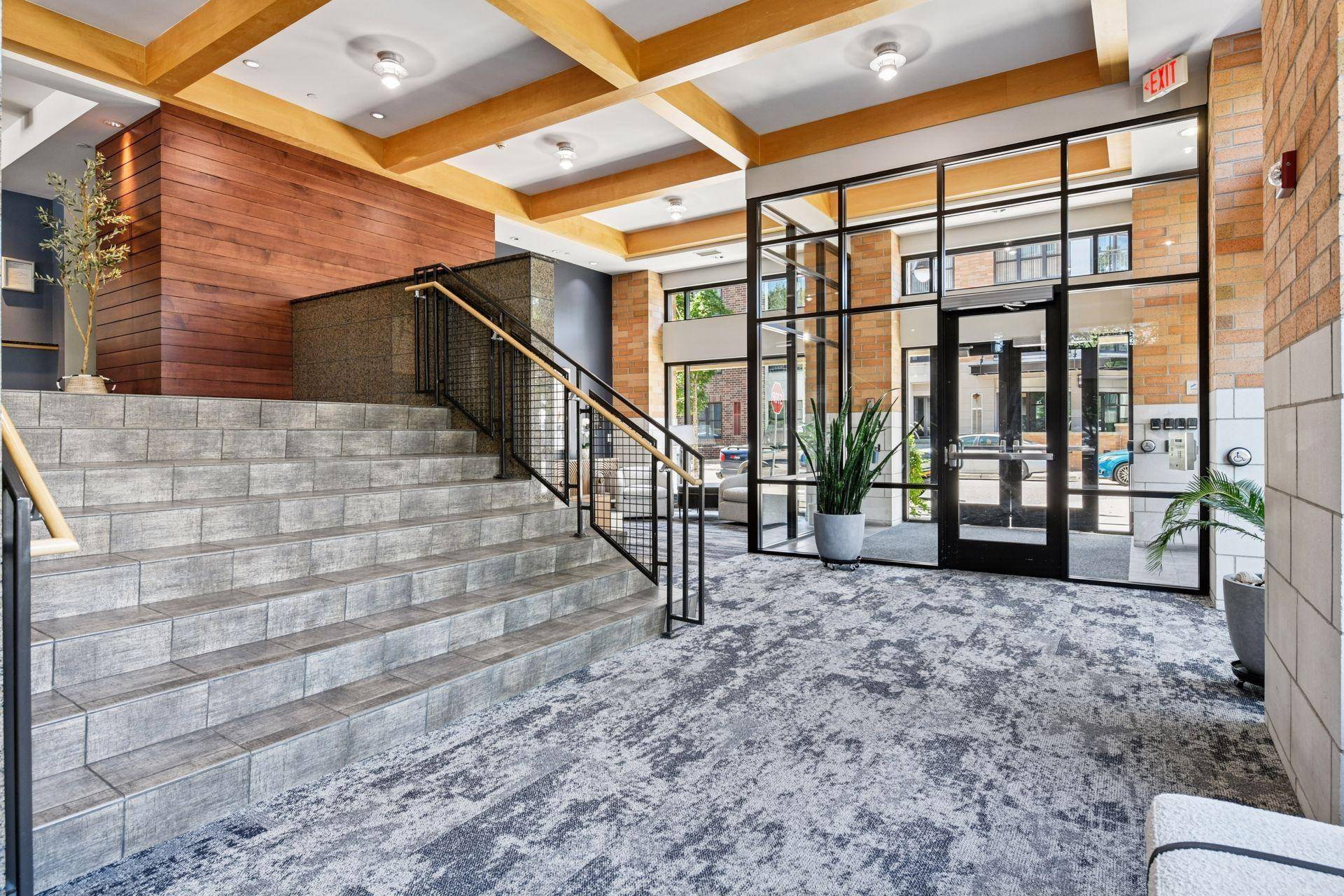 4525 Park Commons DR #202, Saint Louis Park, MN 55416