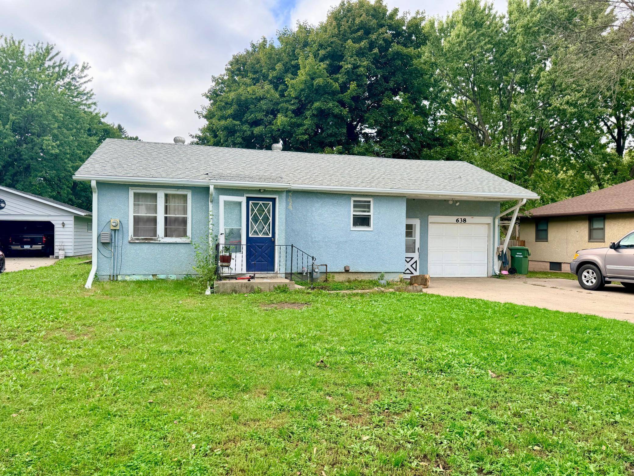 638 James BLVD, Worthington, MN 56187