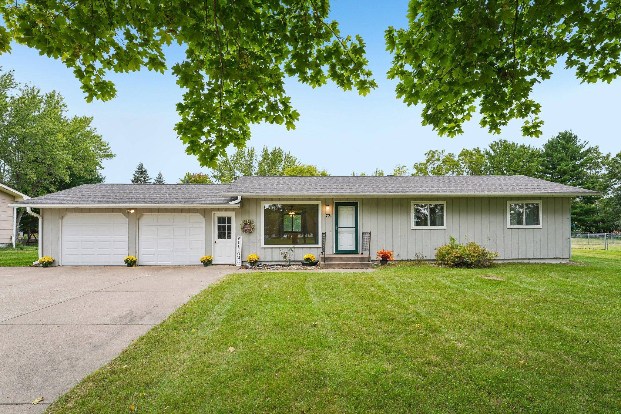 721 Bongey DR, Menomonie, WI 54751