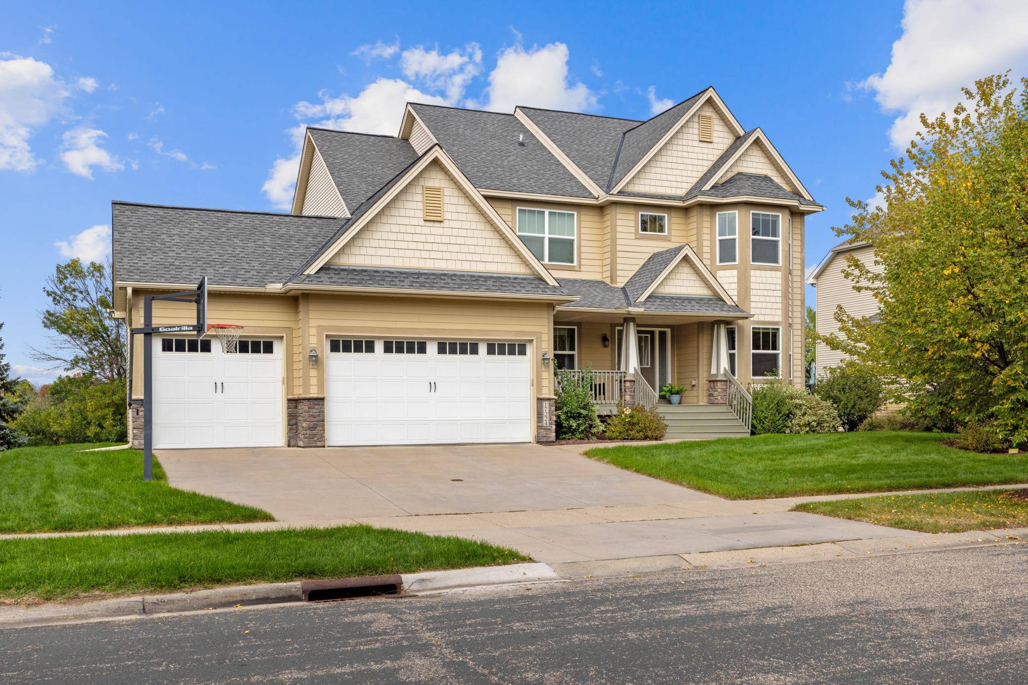 17224 64th PL N, Maple Grove, MN 55311