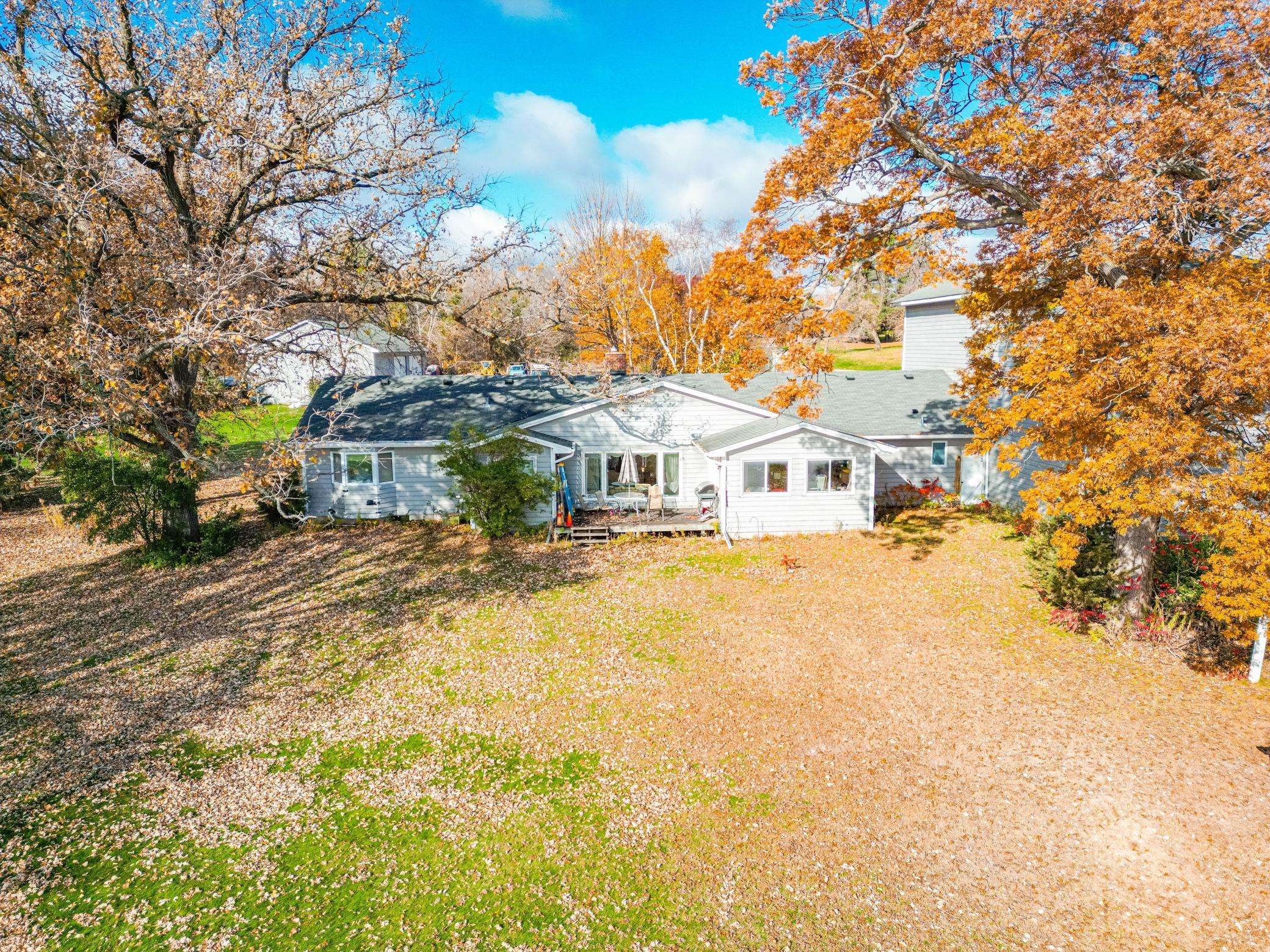 9225 Lake BLVD, Chisago City, MN 55013