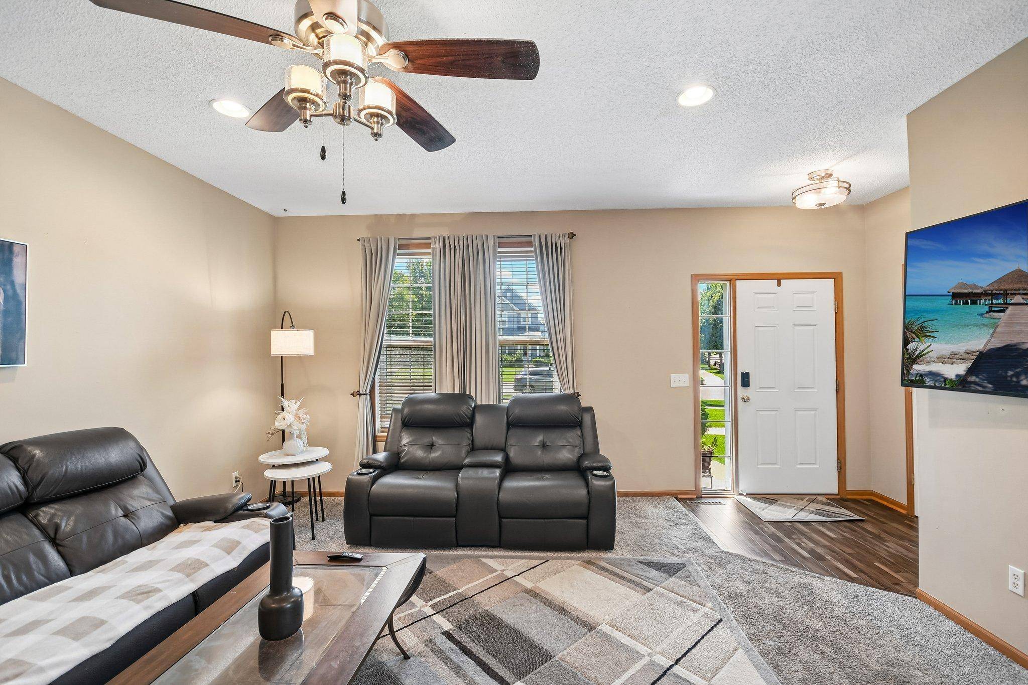 4851 Woodland AVE, Shakopee, MN 55379