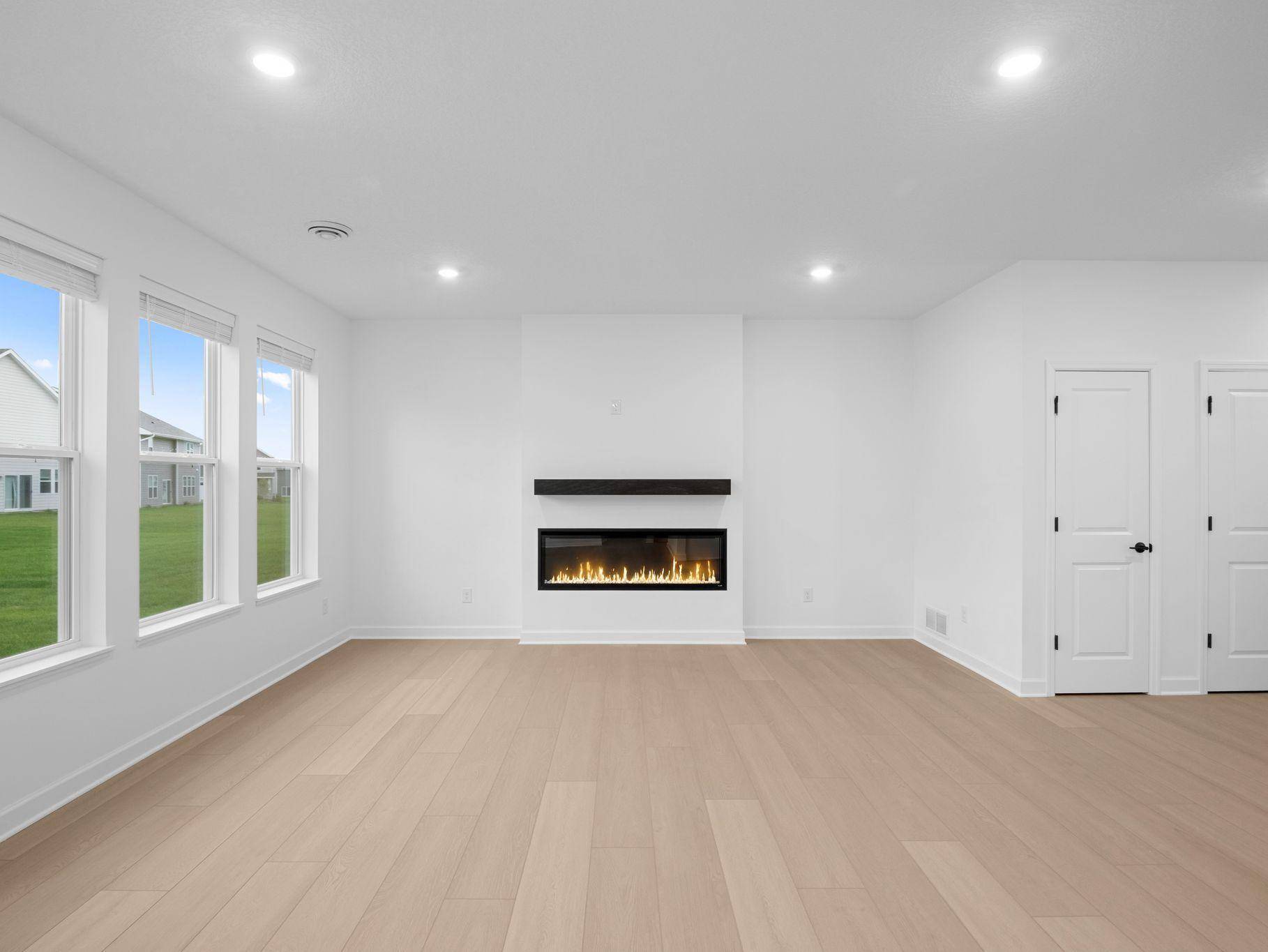 18349 Gladiator DR, Lakeville, MN 55044