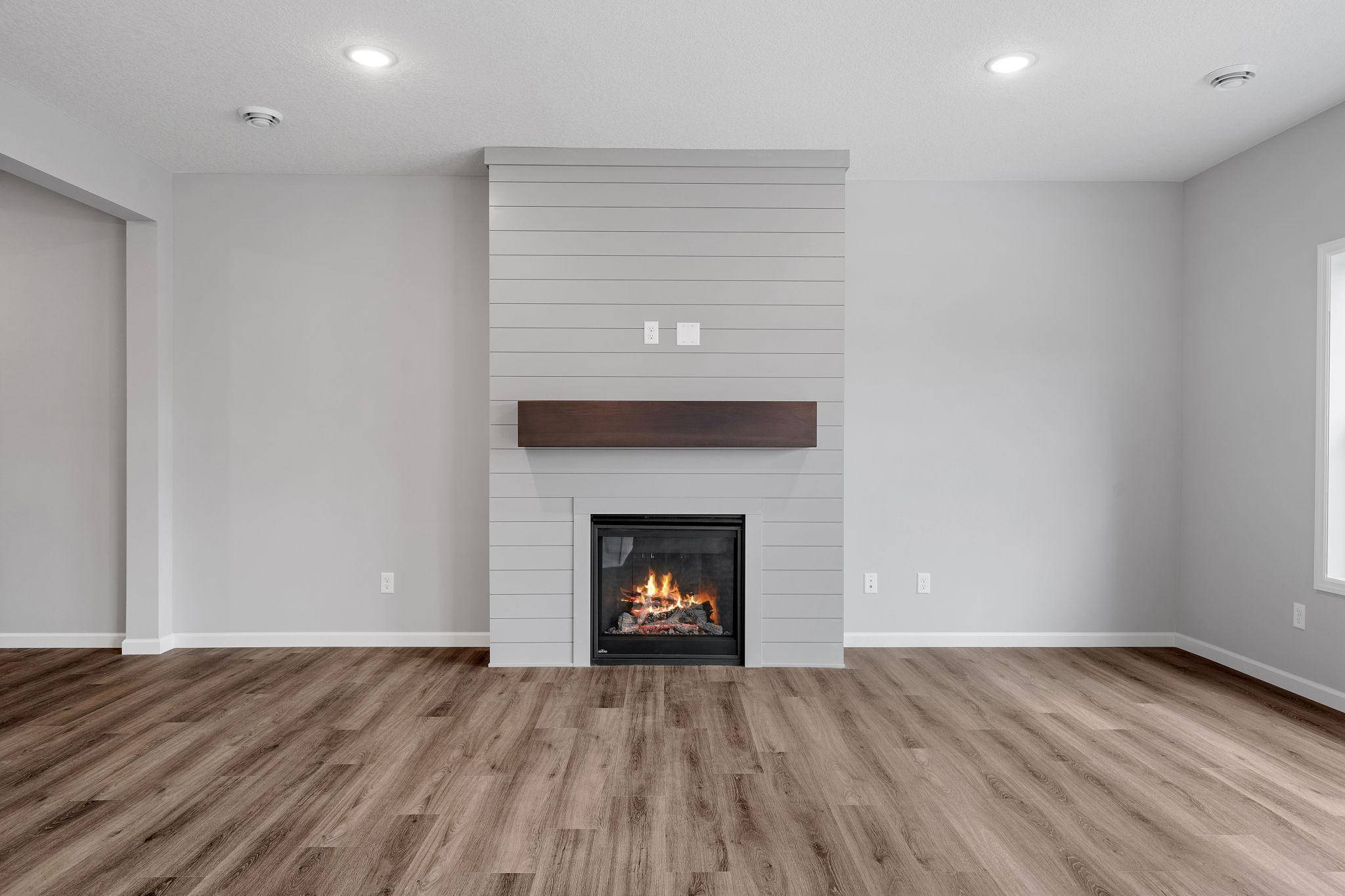22394 Denmark CT, Farmington, MN 55024