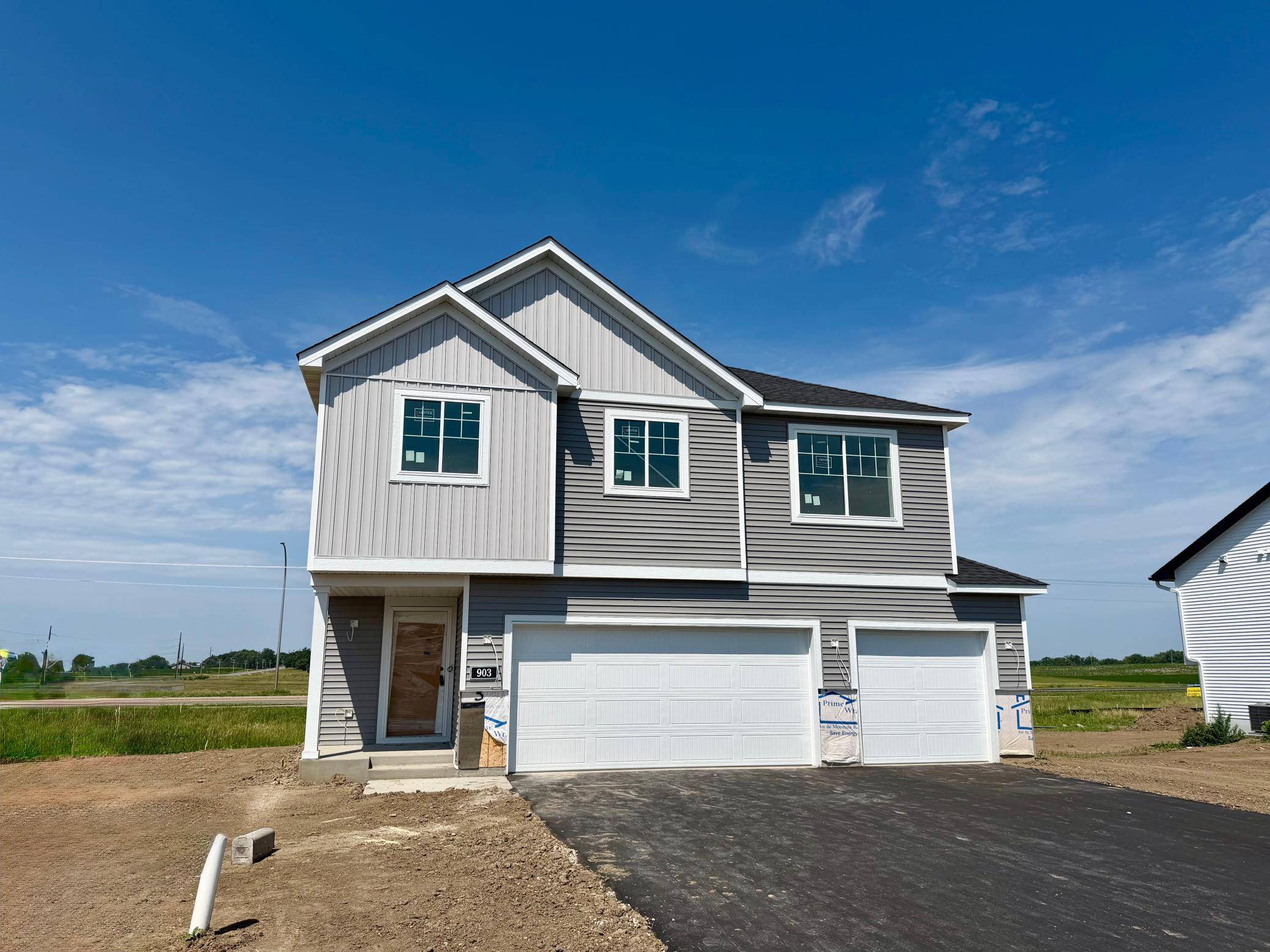1926 Pierce ST S, Cambridge, MN 55008