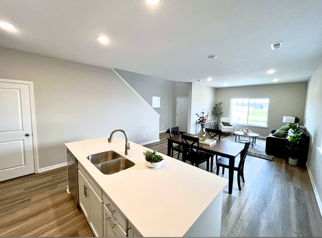 14746 Alpaca TER NW, Ramsey, MN 55303