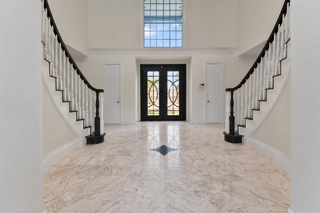 307 Meadow Drive, Sunnyvale, TX 75182