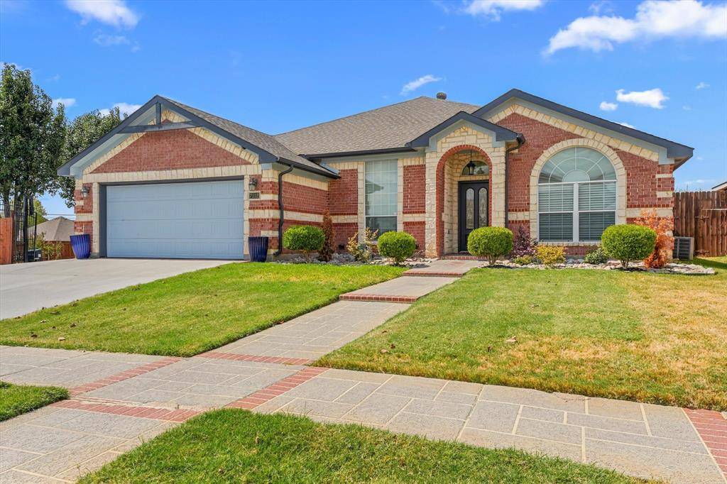 7112 Snowy Owl Street, Arlington, TX 76002