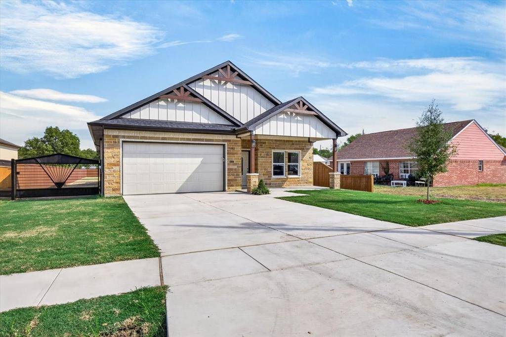 602 Crenshaw Street, Terrell, TX 75160