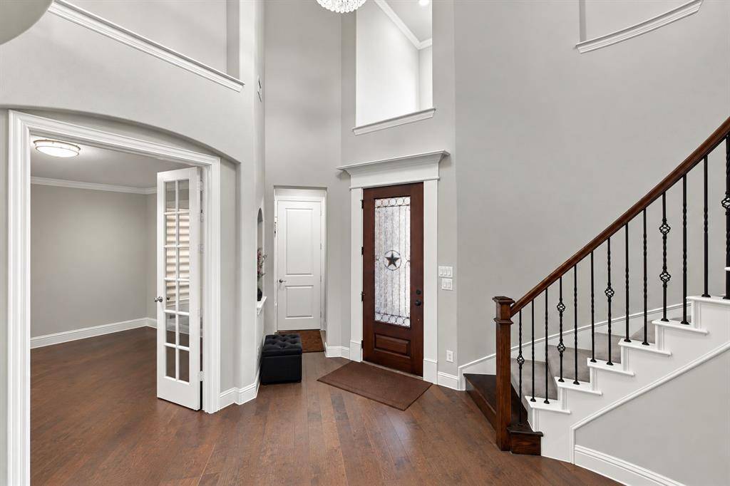 7211 Arches Avenue, Irving, TX 75063