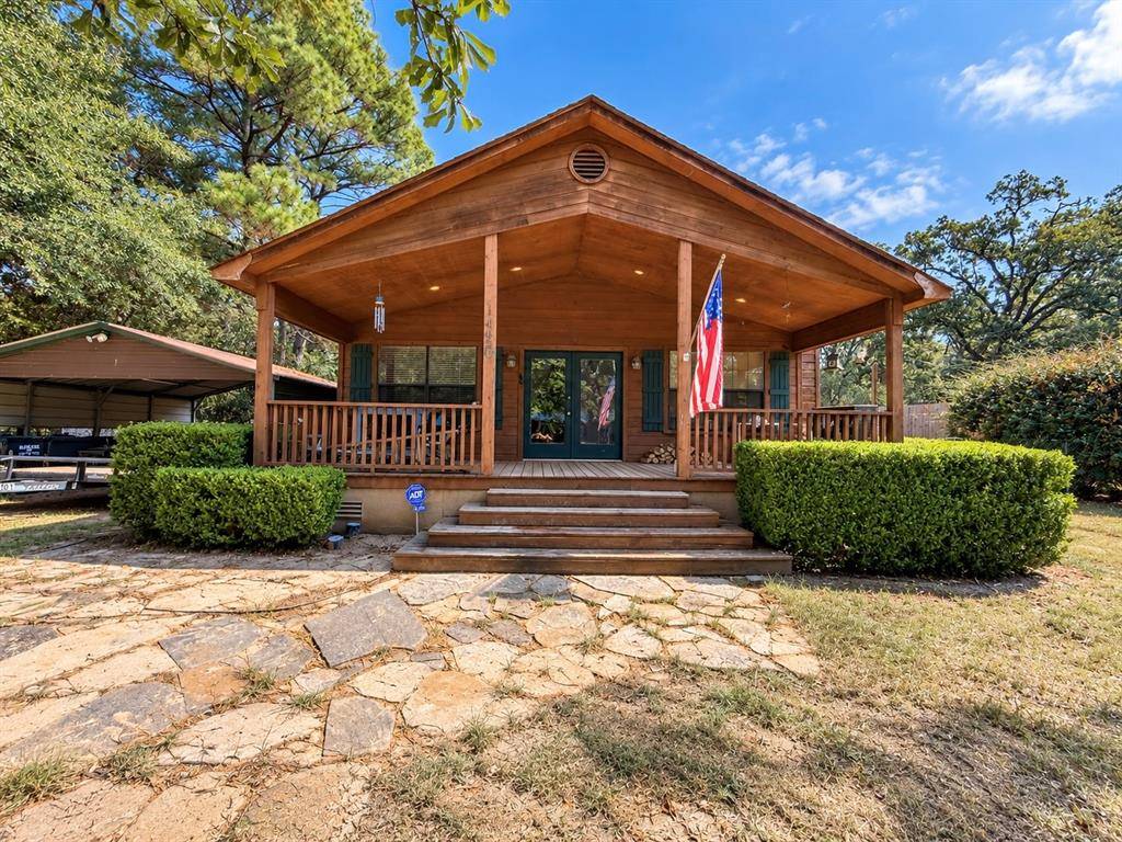 1420 Arrowhead Drive, West Tawakoni, TX 75474