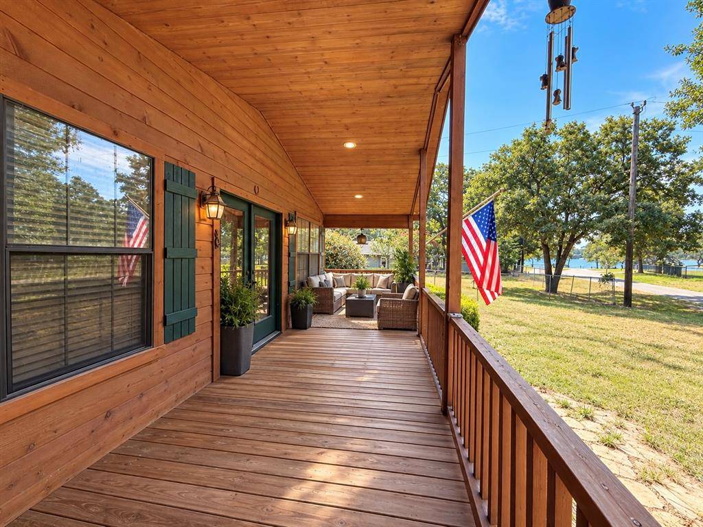 1420 Arrowhead Drive, West Tawakoni, TX 75474