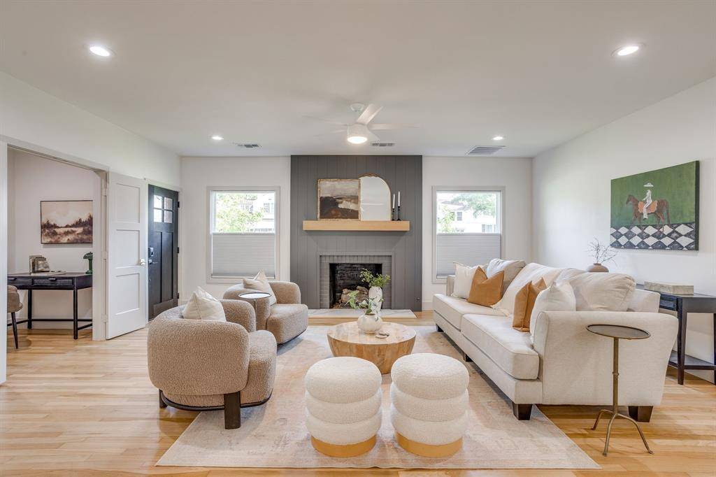 4331 Lovell Avenue, Fort Worth, TX 76107
