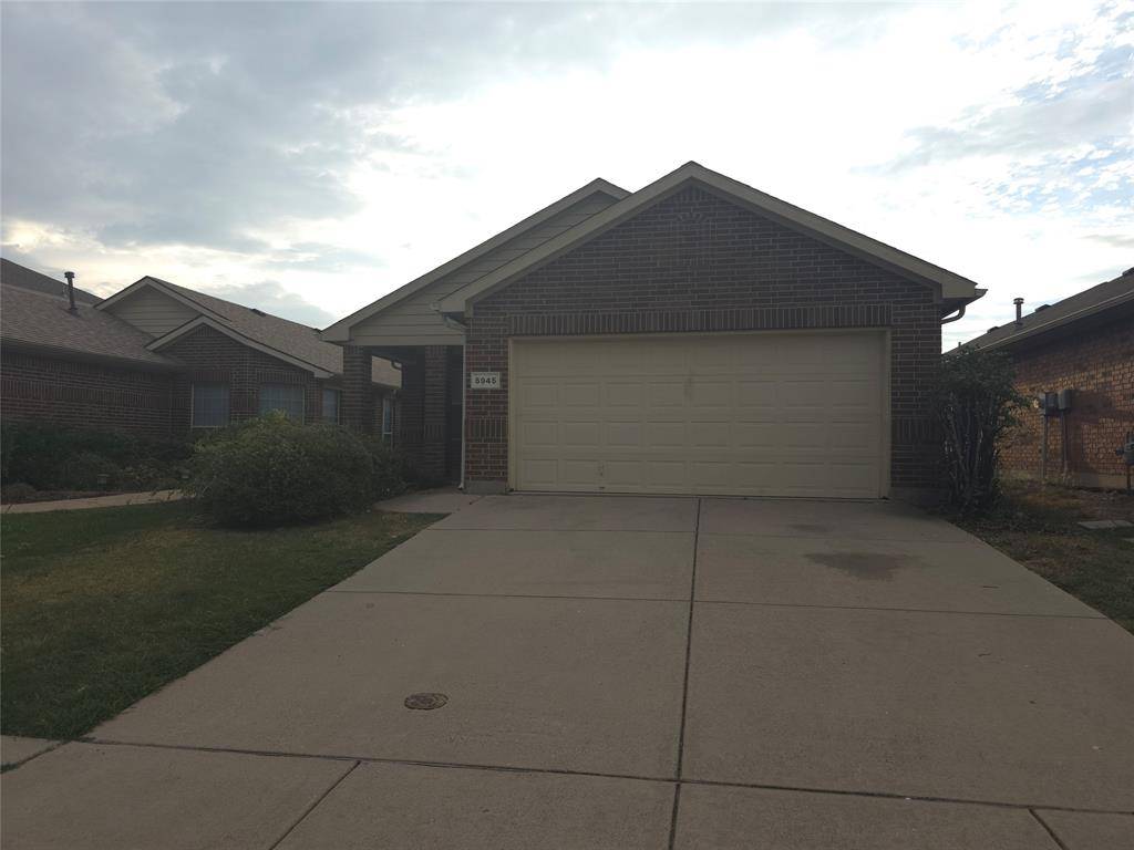 5945 Missy Lane, Fort Worth, TX 76131