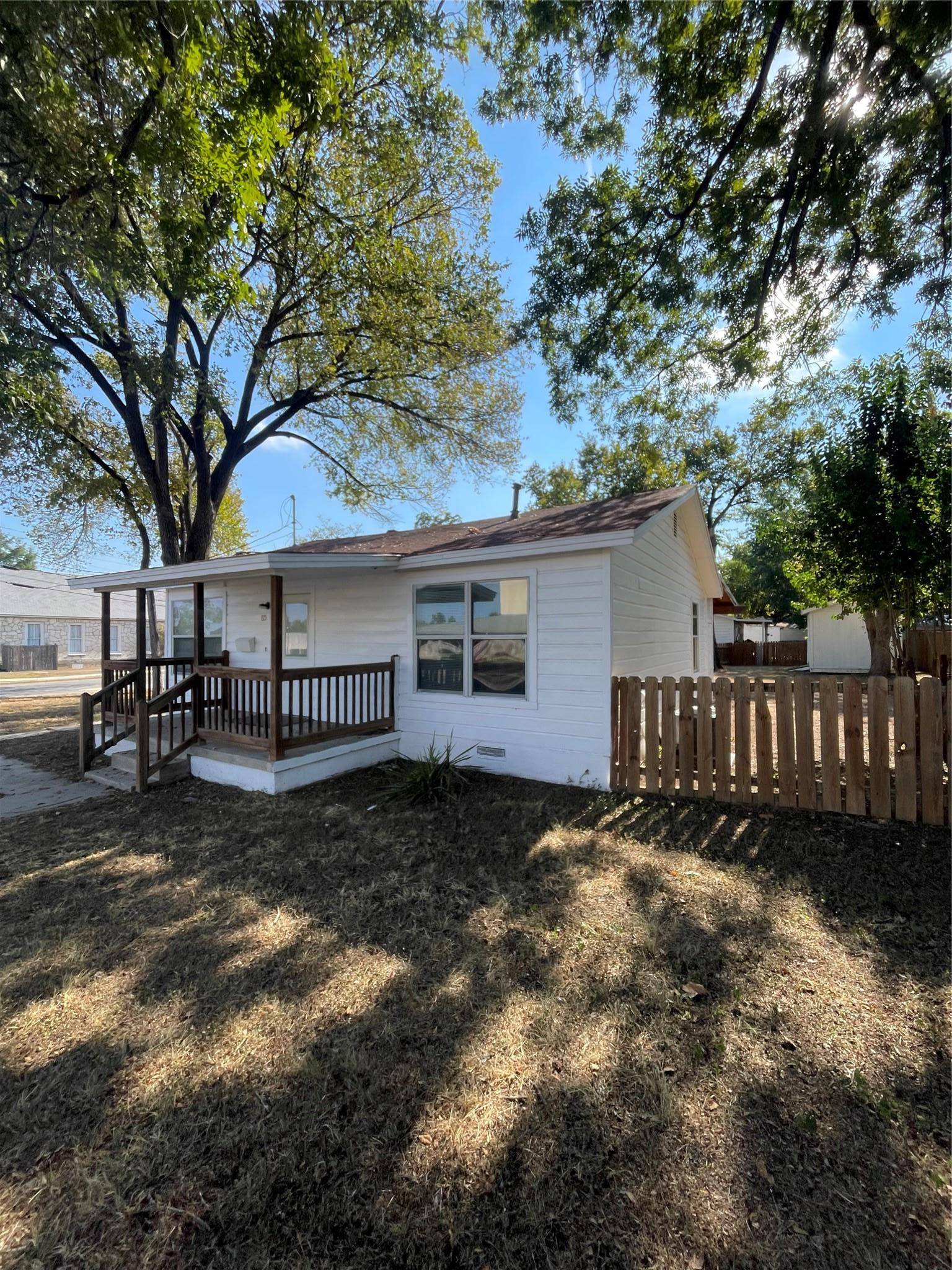 815 SPRINGDALE RD, Austin, TX 78702