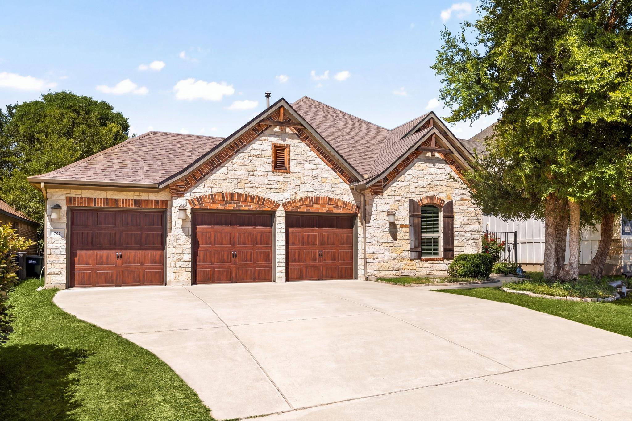332 Ancient Oak WAY, San Marcos, TX 78666