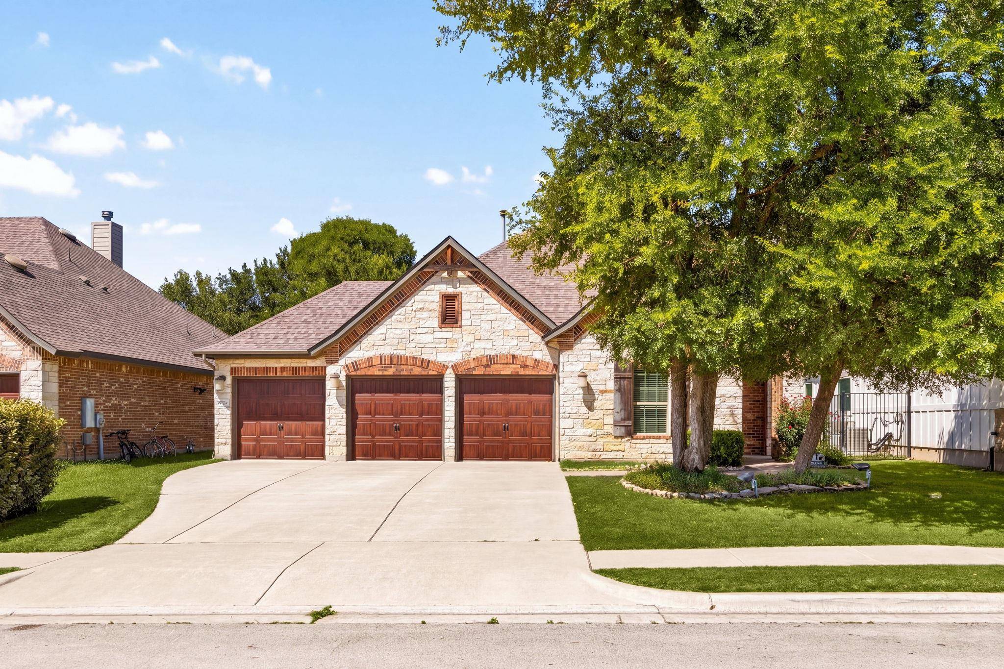 332 Ancient Oak WAY, San Marcos, TX 78666