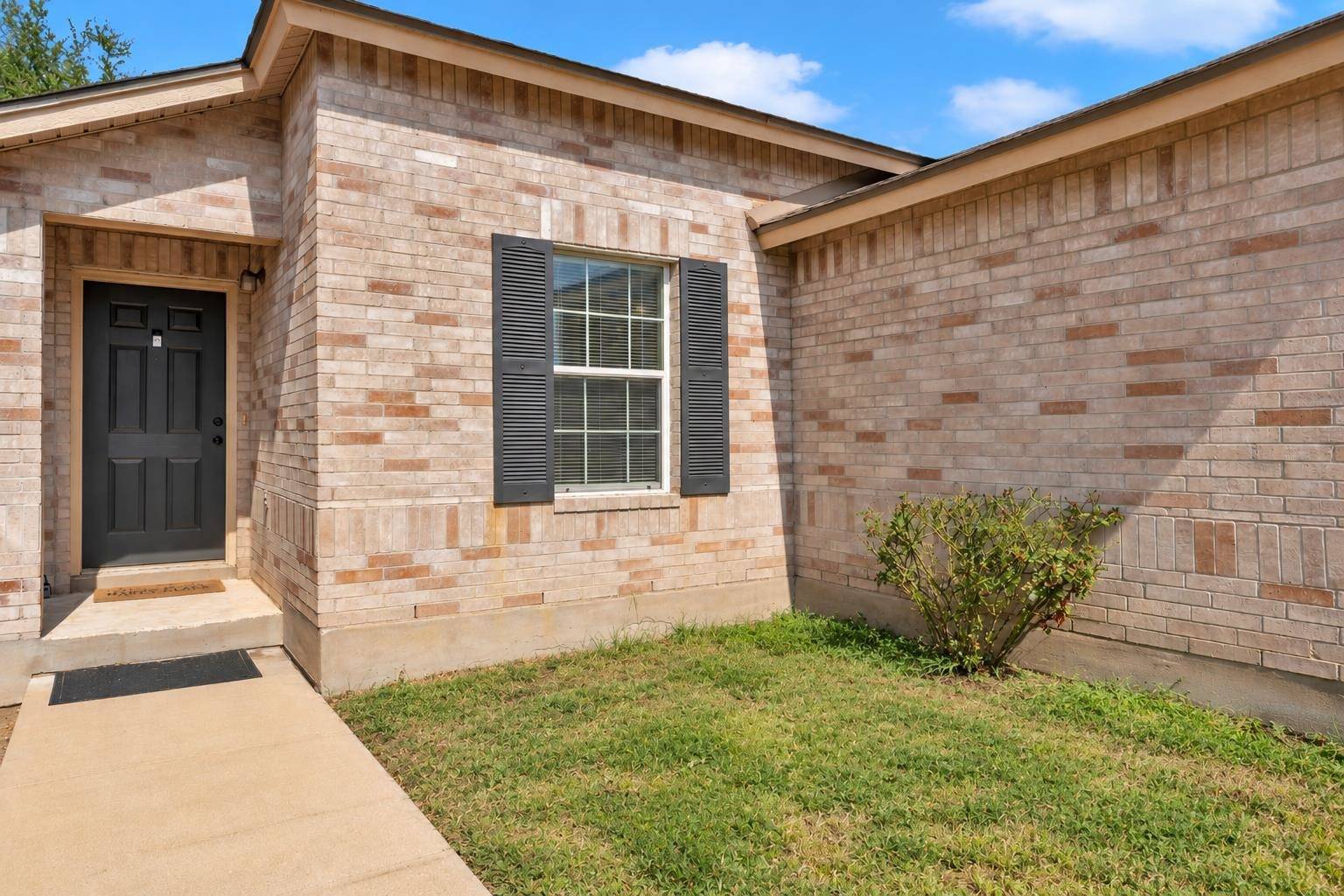 105 E Wildflower Blvd, Marble Falls, TX 78654