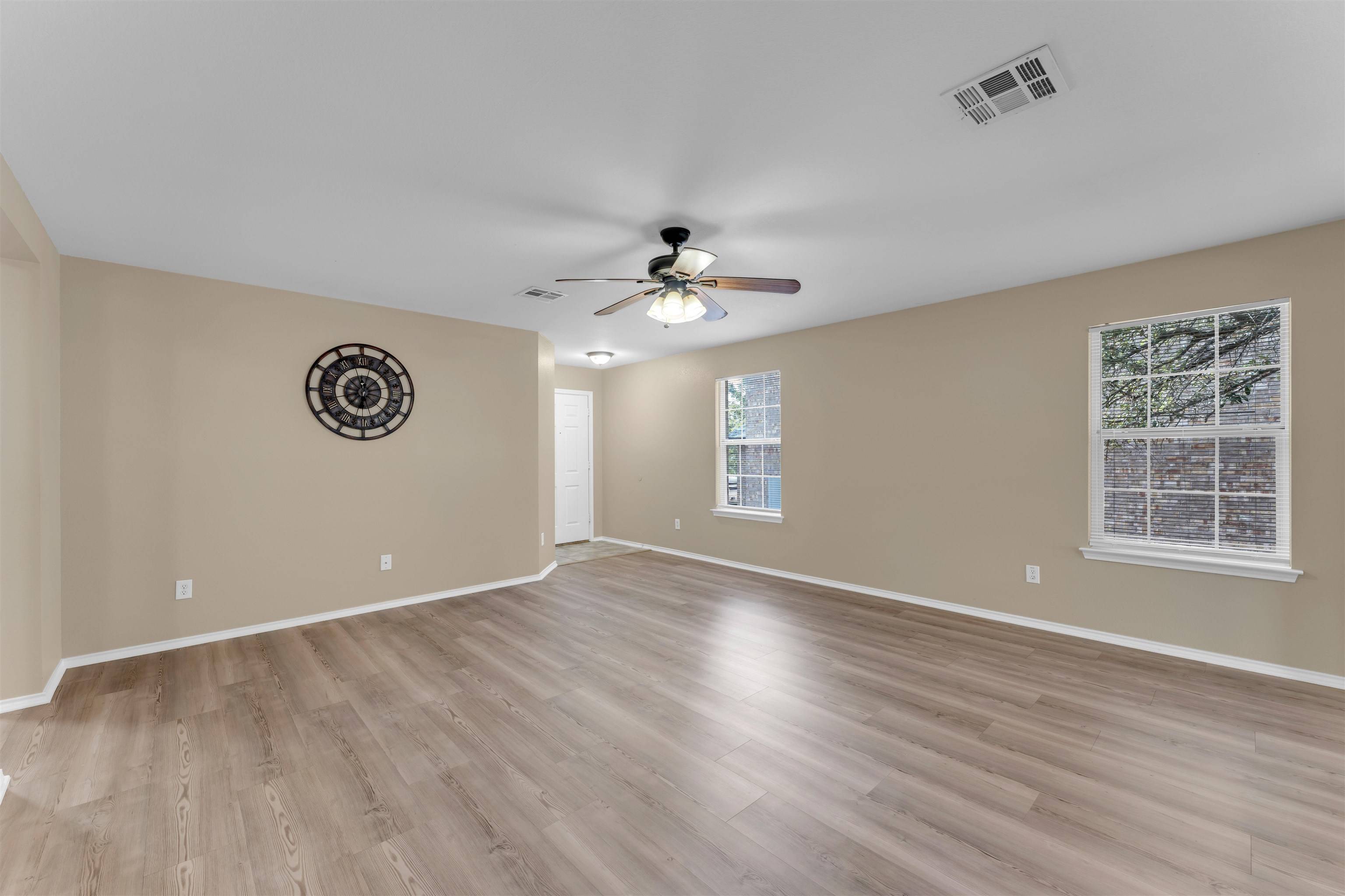 105 E Wildflower Blvd, Marble Falls, TX 78654