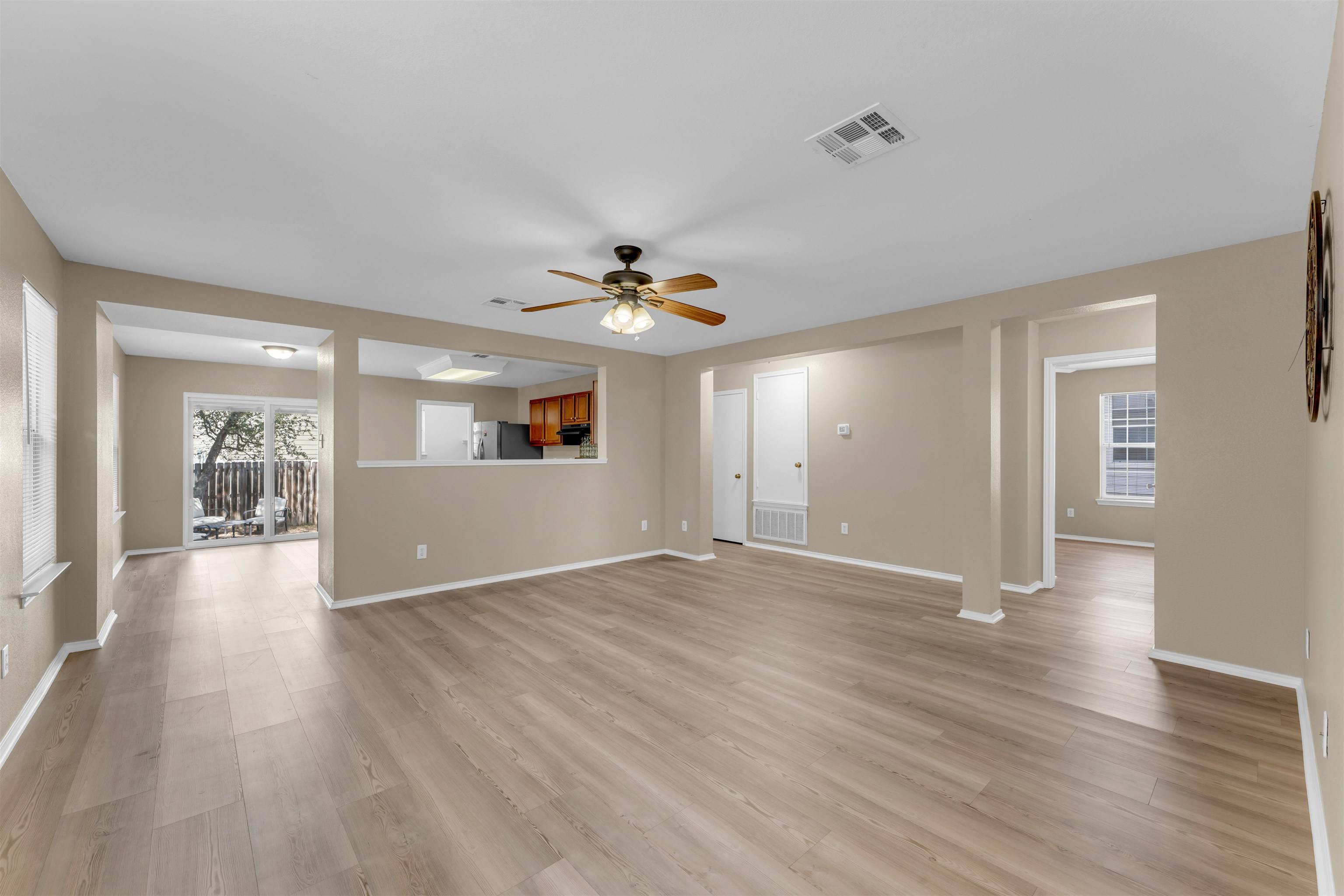 105 E Wildflower Blvd, Marble Falls, TX 78654