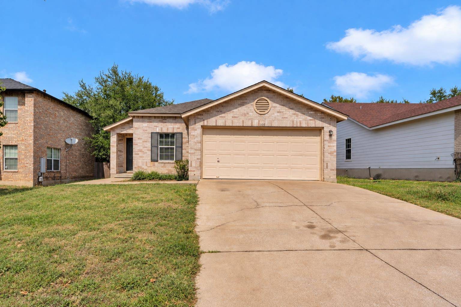 105 E Wildflower Blvd, Marble Falls, TX 78654
