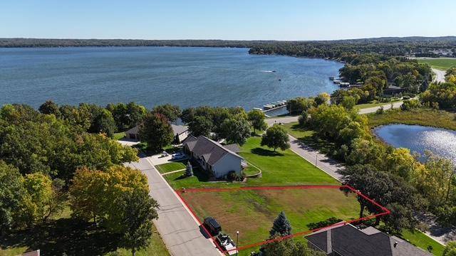 2125 Memory LN, Detroit Lakes, MN 56501