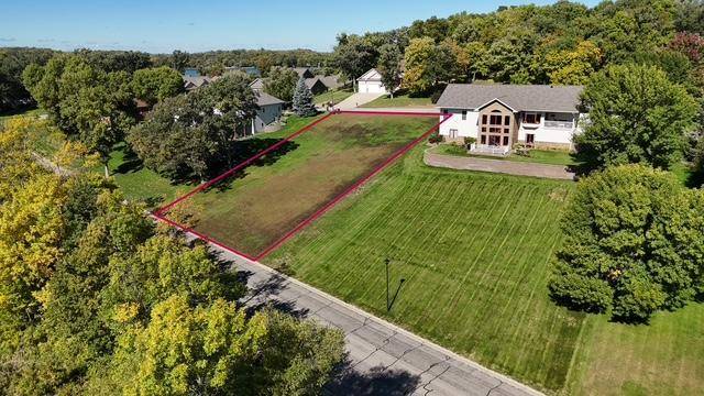 2125 Memory LN, Detroit Lakes, MN 56501