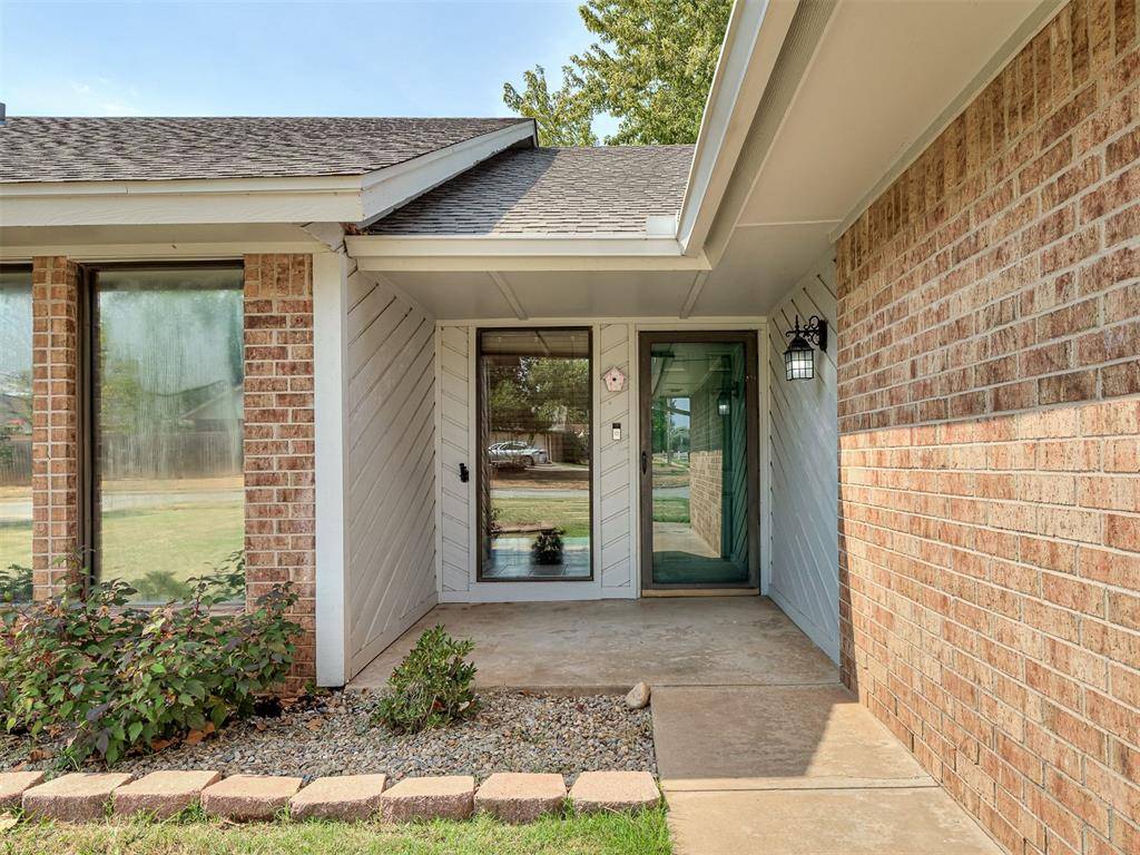 1509 Sand Springs TRL, Edmond, OK 73013