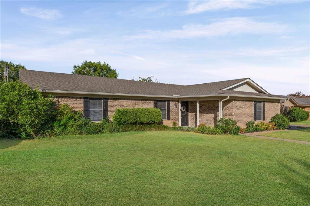 213 Travis Lane, Hewitt, TX 76643